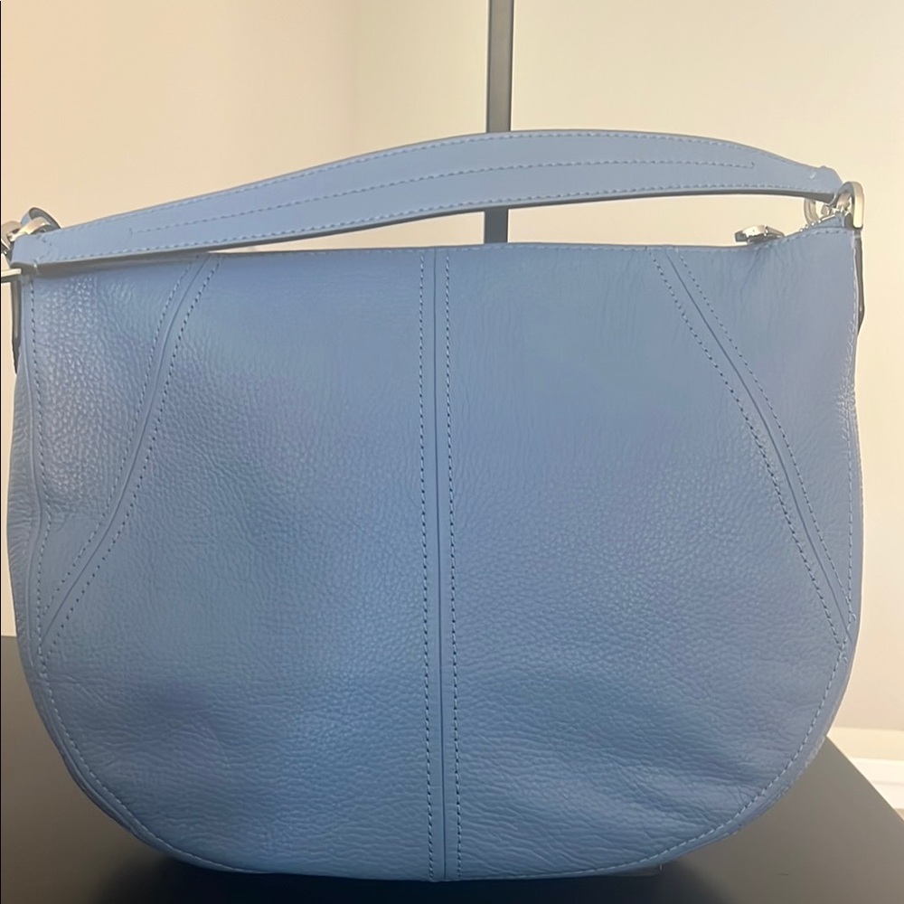 Michael Kors Blue Shoulder Bag with Silver Charm - Picture 6 of 8